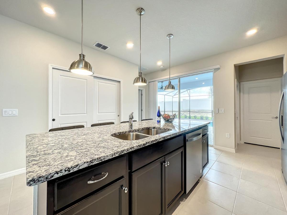 Windsor Island Vacation Pool Home 대번포트 외부 사진